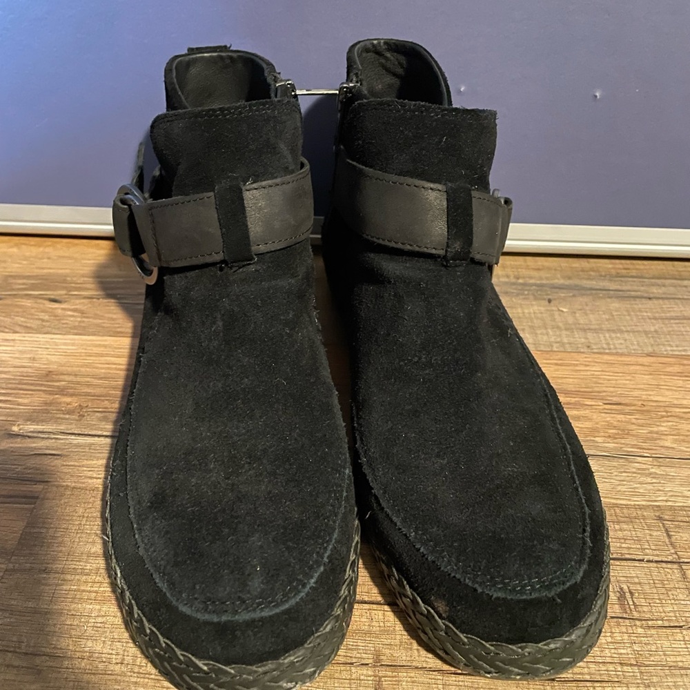 UGG Men's Black Suede Buckle Boots